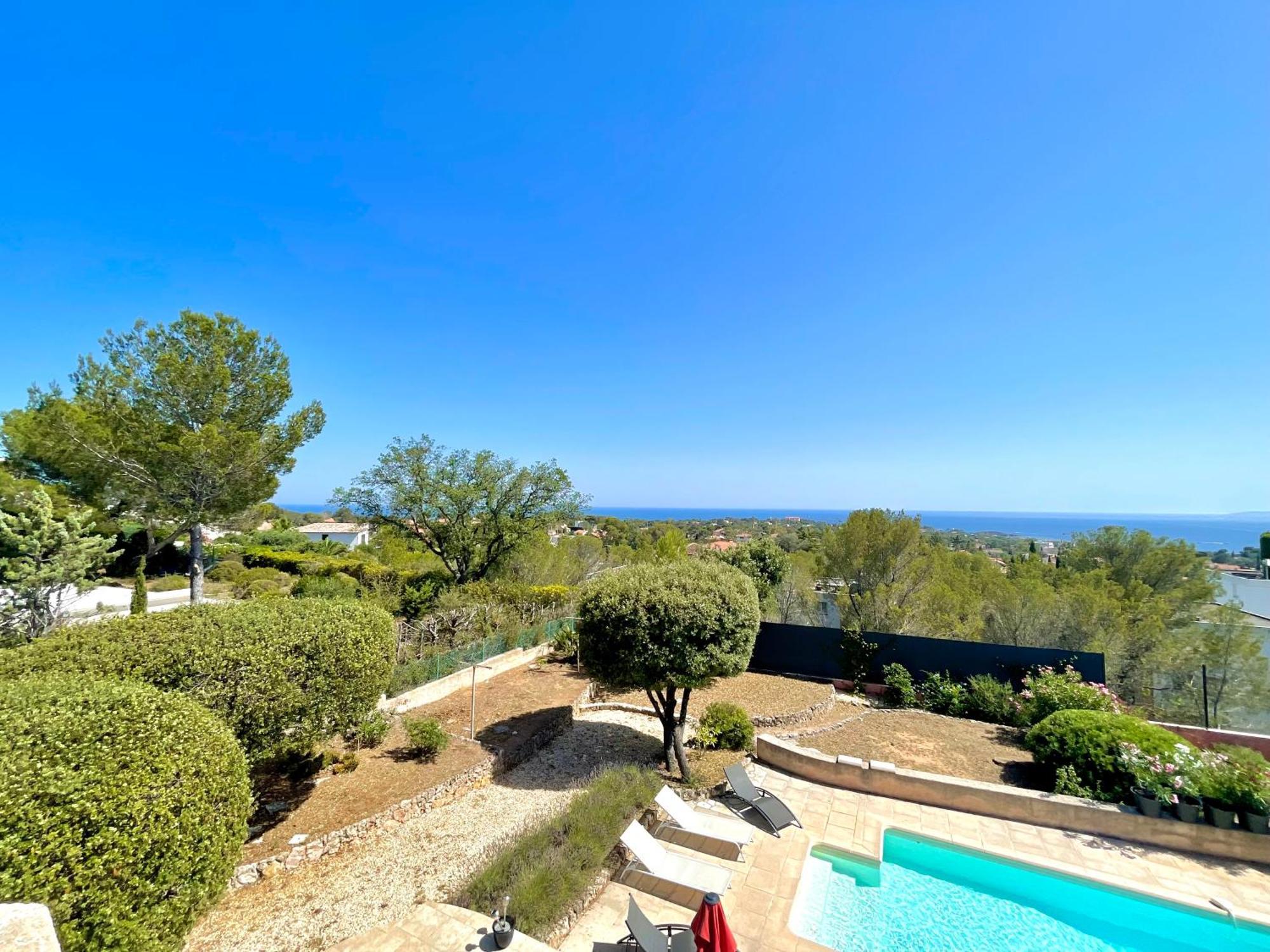 Charming French Riviera Villa // Pool, Seaview, Ac, 9Pax // Saint-Raphaël Eksteriør billede