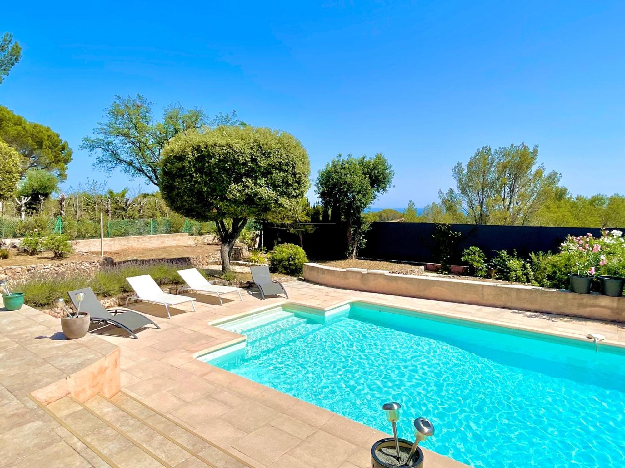 Charming French Riviera Villa // Pool, Seaview, Ac, 9Pax // Saint-Raphaël Eksteriør billede